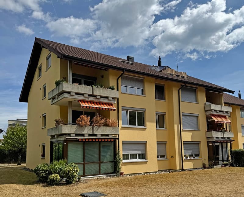 ...greifbar & nahbar - tolle Wohnung mit Balkon... (1)
