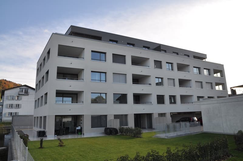 Gebäude mit eigener PV-Anlage und E-Mobility