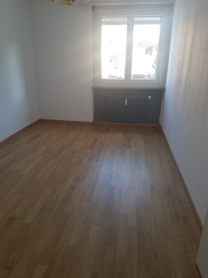 Lichtdurchflutete Wohnung im Sommer im herrlichen Garten, feines grillieren.... (7)