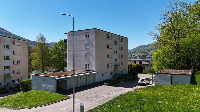 Un investimento sicuro composto da 9 appartamenti con garage e balconi (3)