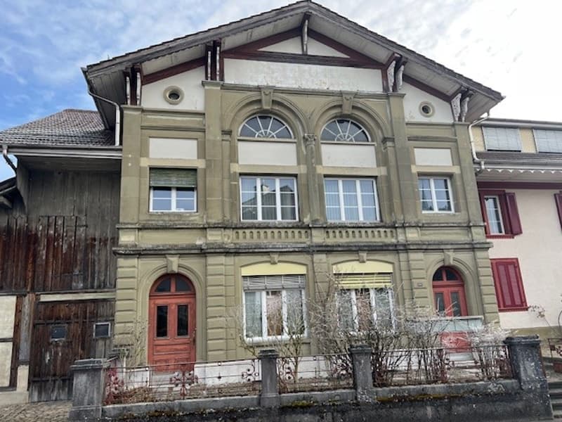 Unique opportunity - listed property for sale in Münchenbuchsee (1)