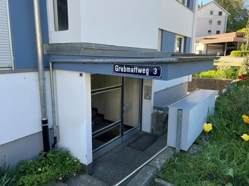 3 Bastelräume mit separatem WC/Lavabo im Untergeschoss zu verkaufen in Neuenegg (1)