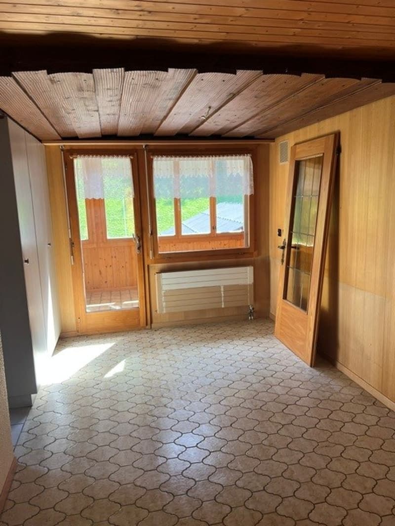 Spacious 4.5-room apartment with winter garden for rent in Kandergrund (13)
