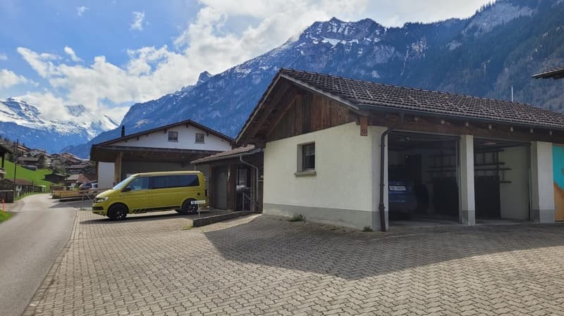 Spacious 4.5-room apartment with winter garden for rent in Kandergrund (3)