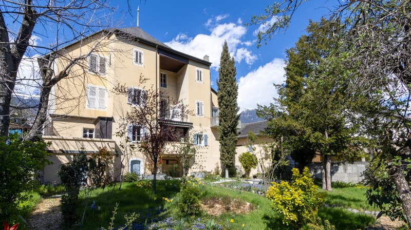 EXCEPTIONAL MASTER RESIDENCE 6.5 ROOMS IN THE HEART OF SIERRE (13)
