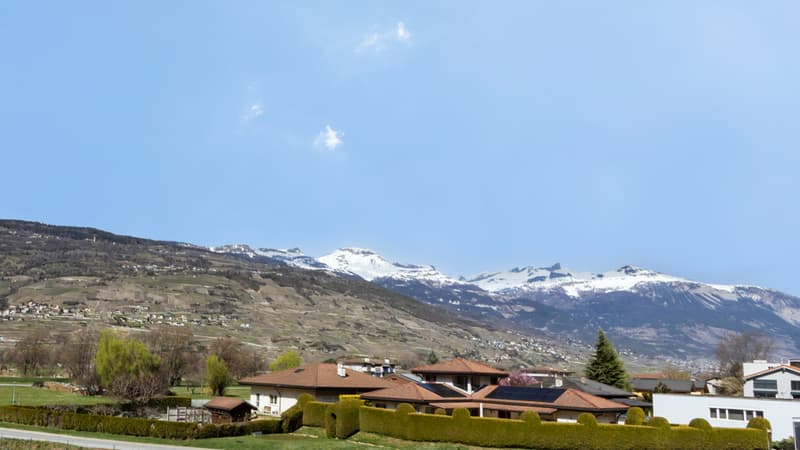 A VENDRE CONTEMPORAINE VILLA 5.5 PCES A RECHY (3)