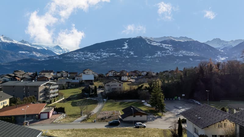 A VENDRE APPARTEMENT 4.5 PCES DE STANDING A SAVIESE (3)