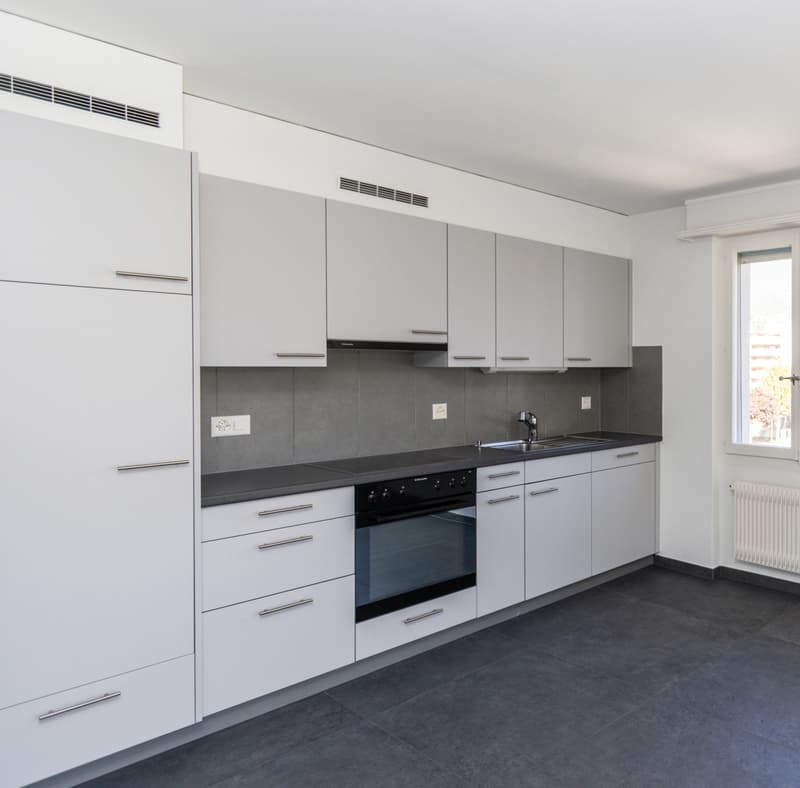 A LOUER JOLI APPARTEMENT 3.5 PCES A SIERRE (2)