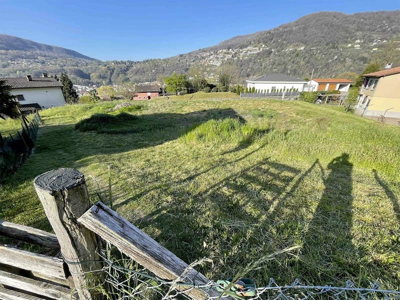 Ponte Tresa, buildable land R3 m2 1807, lake view Ref.: 0388 (4)