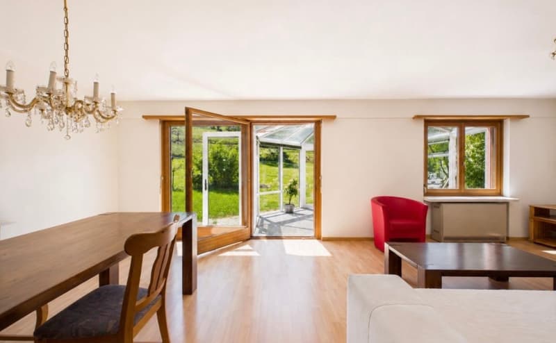Sonniges 5.5-Zimmer-Einfamilienhaus in ruhiger Lage (2)
