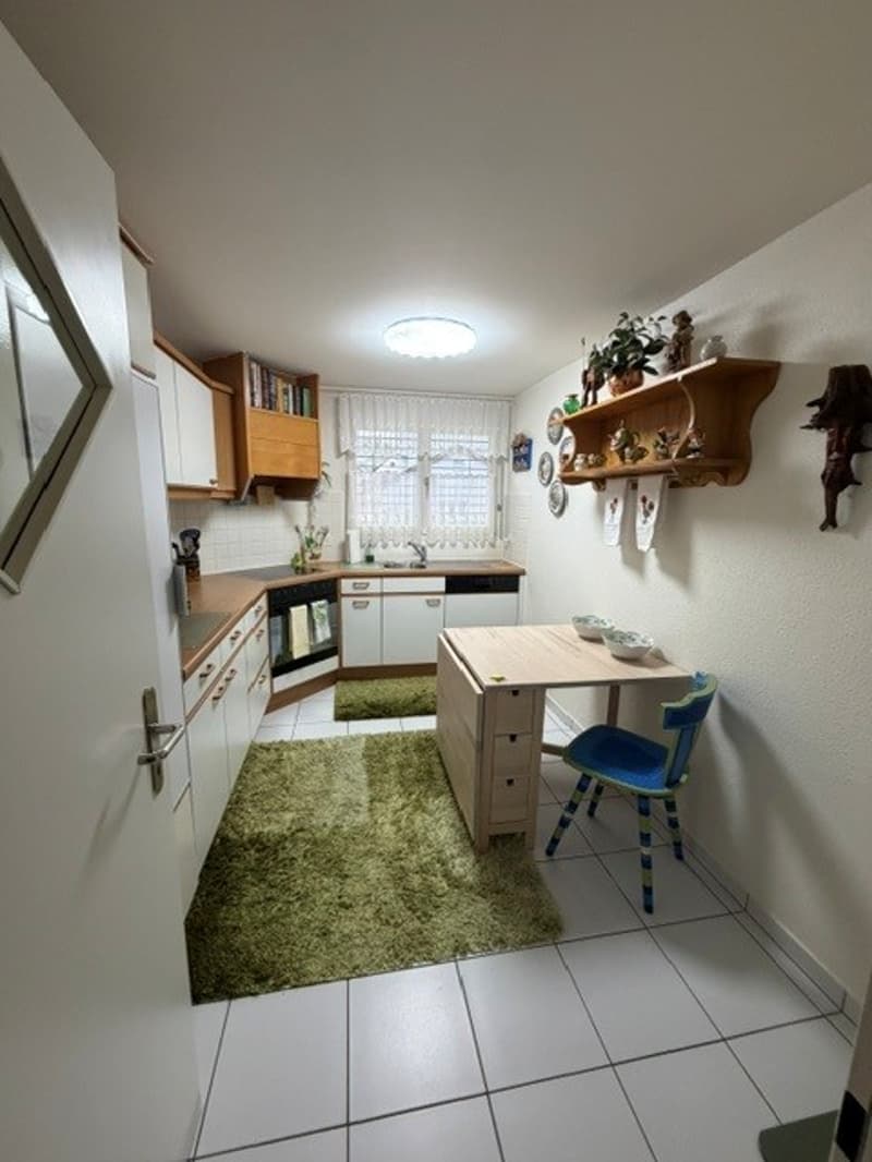 Helle 4-Zimmer-Wohnung mit Balkon in Ormalingen (9)