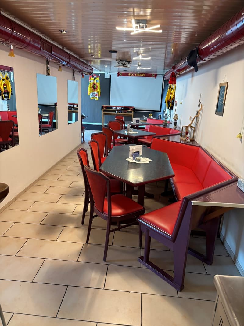 Wohn- und Geschäftshaus (Bistro im Parterre) Rüegsauschachen (9)
