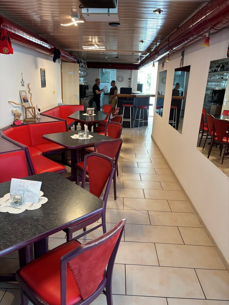 Wohn- und Geschäftshaus (Bistro im Parterre) Rüegsauschachen (5)