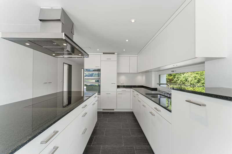 Charmant appartement de 4,5 pièces en duplex avec vue sur les montagnes à Dallenwil (4)