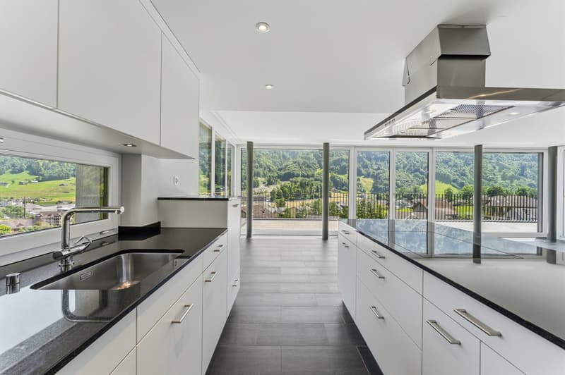 Charmant appartement de 4,5 pièces en duplex avec vue sur les montagnes à Dallenwil (12)