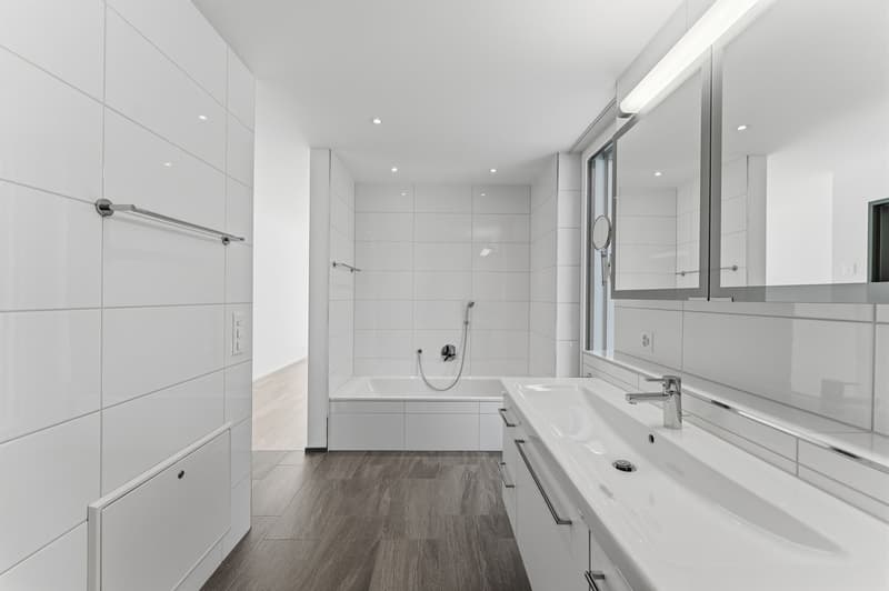Charmant appartement de 4,5 pièces en duplex avec vue sur les montagnes à Dallenwil (17)
