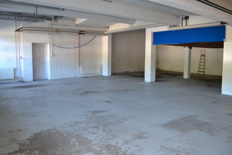 Espace commercial polyvalent dans le centre de Schüpfheim (4)