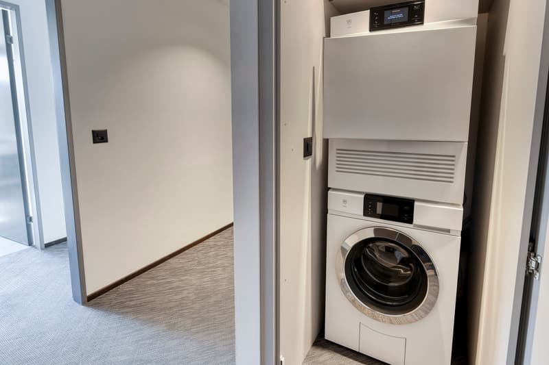 Appartamento in affitto in standard di proprietà con 2 camere da letto con bagni en suite e cantina del vino in cucina (24)