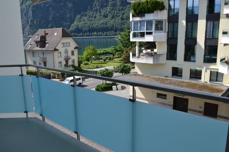 Appartement lumineux de 5 pièces avec balcon et proximité du lac dans le favorable Hergiswil (1)