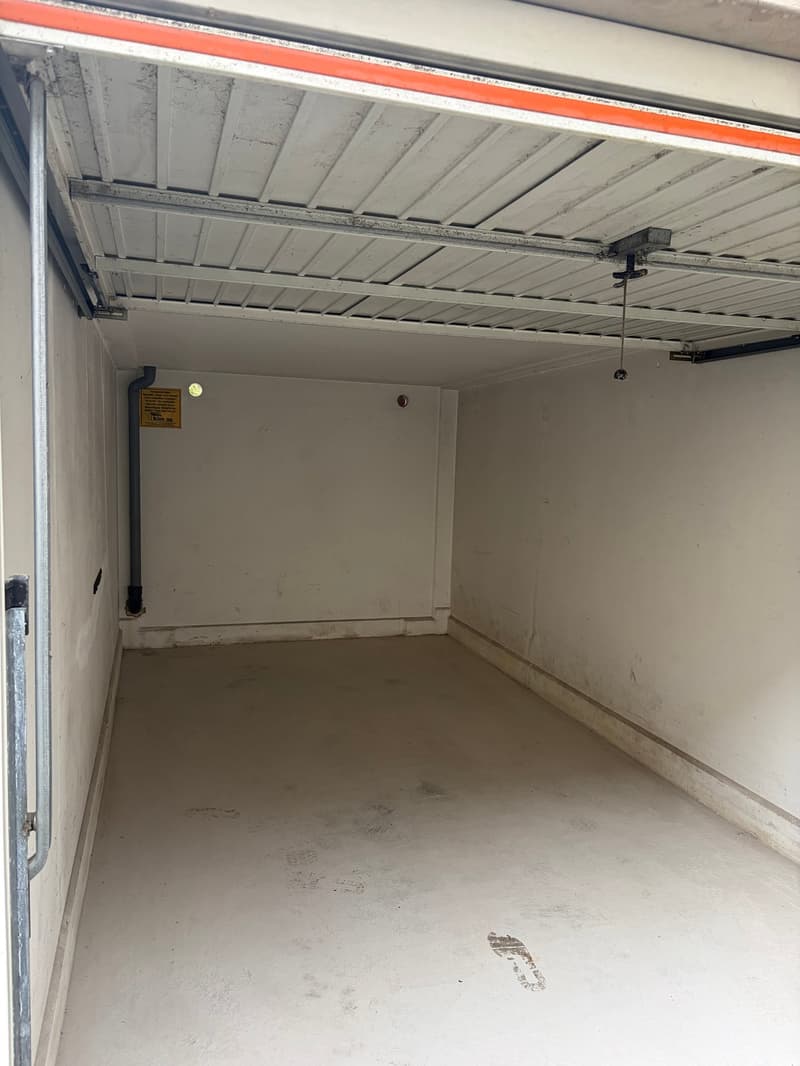 Ab sofort Einzelgaragenbox zu vermieten (3)