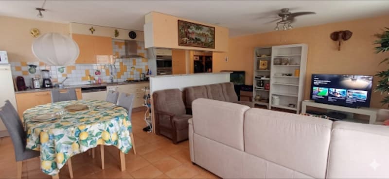 2 steps from everything. Superb apartment 4.5 rooms. 3 balconies, PP basement (7)