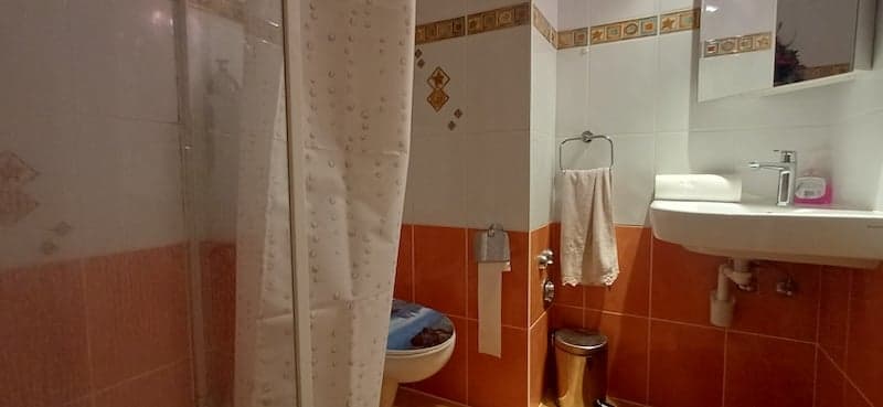 2 steps from everything. Superb apartment 4.5 rooms. 3 balconies, PP basement (7)
