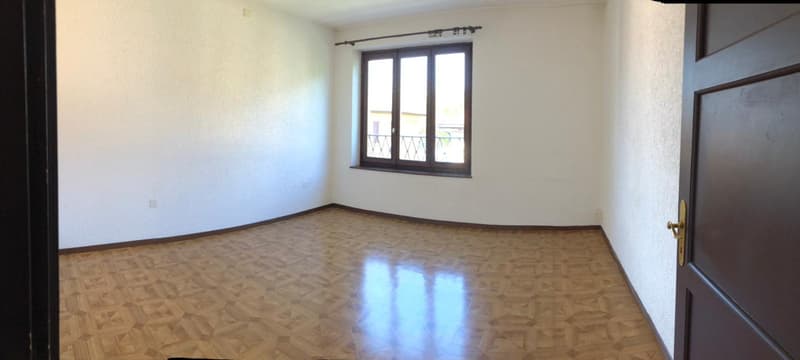 Appartement mansardé charmant de 6 pièces à Bellinzona – disponible immédiatement (2)