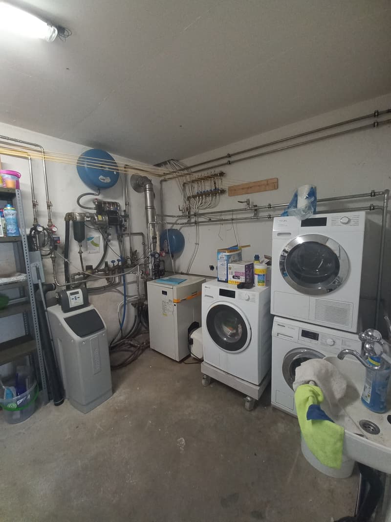 Immeuble d’habitation avec locaux commerciaux - Wohn-Geschäftshaus (10)
