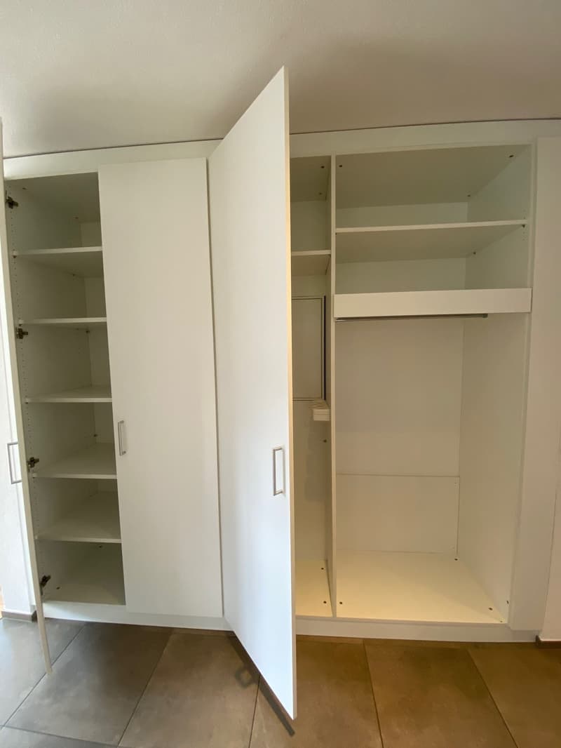 Newly available 4.5 room garden apartment on the ground floor with garden seating and lawn (6)