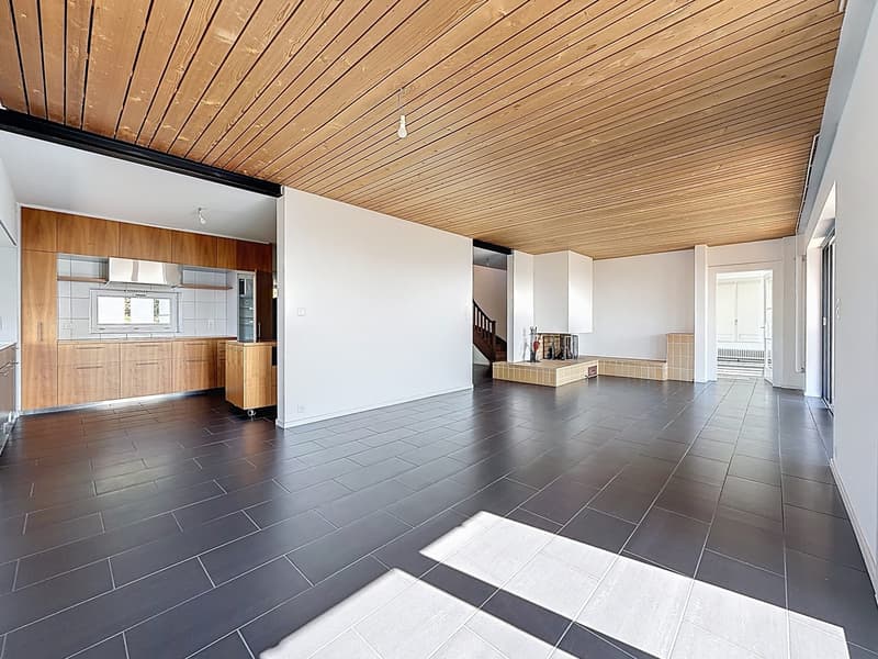 Individual villa with 7.5 rooms and lake view (5)