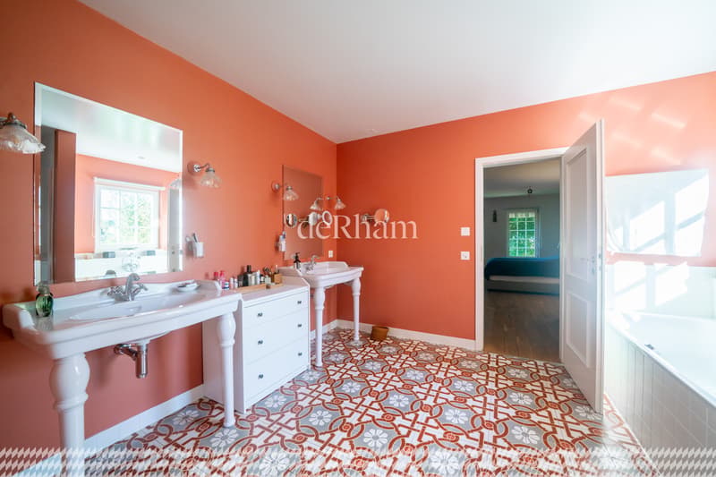 Beautiful 7.5-room property (8)