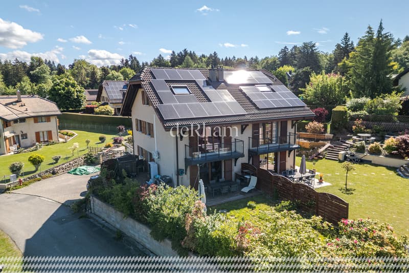 Charming semi-detached house with 5.5 rooms and beautiful garden (1)