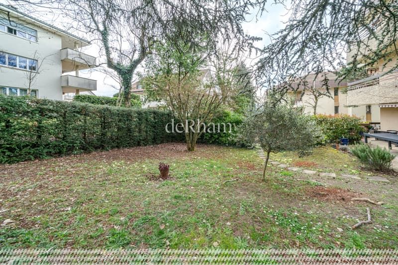 3.5-room apartment with 135 m2 and garden (9)