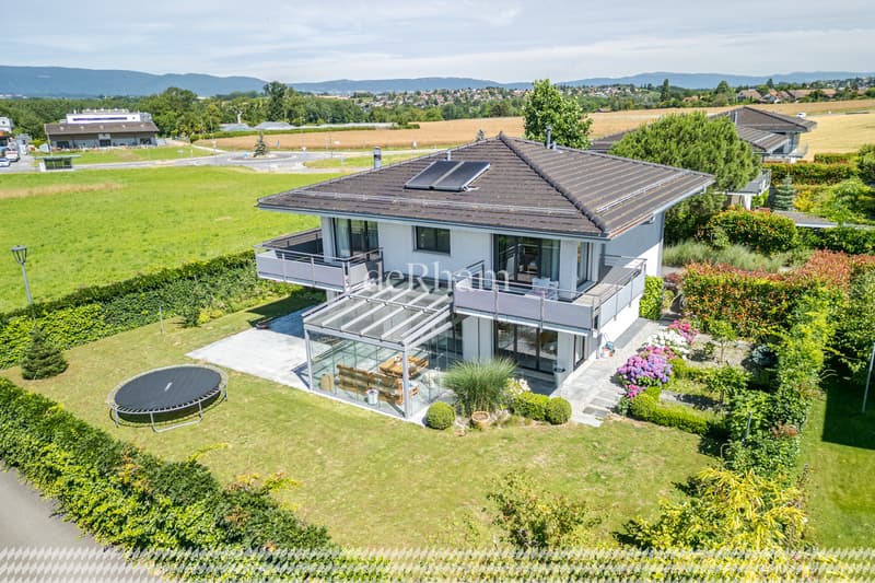 Magnifique villa individuelle de 6.5 pièces (11)
