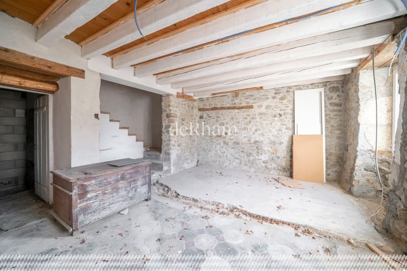 Maison villageoise de 5 pièces A rénover - Fort potentiel (3)