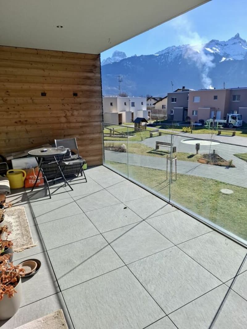 Villa familiare come nuova in ecquartiere privilegiato (2)