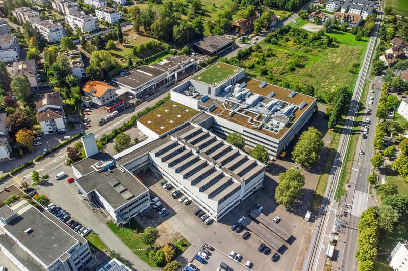 Beleuchtete Lagerfläche im Zentrum von Nidau zu vermieten! (5)