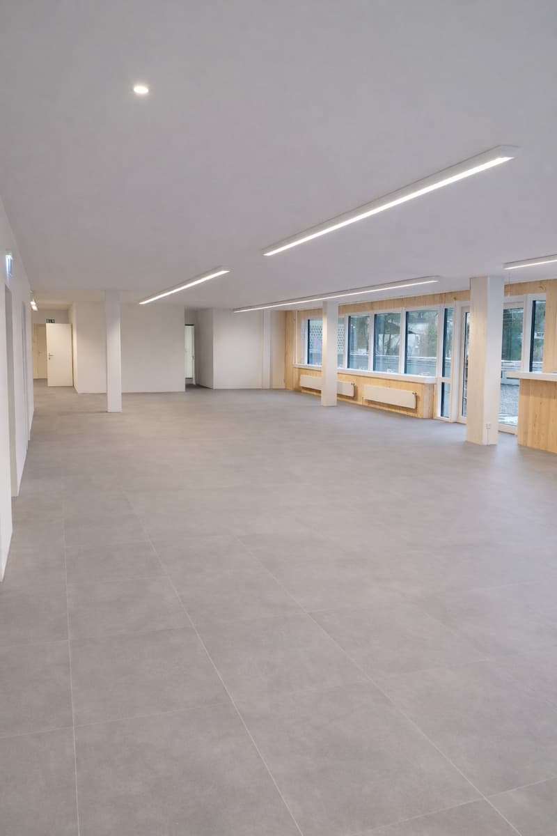 Modernized spaces with expansion potential in a strategically good location (4)