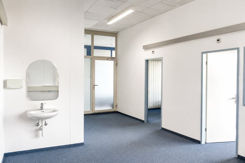 Spazi flessibili per uffici da 50m² a condizioni vantaggiose (14)