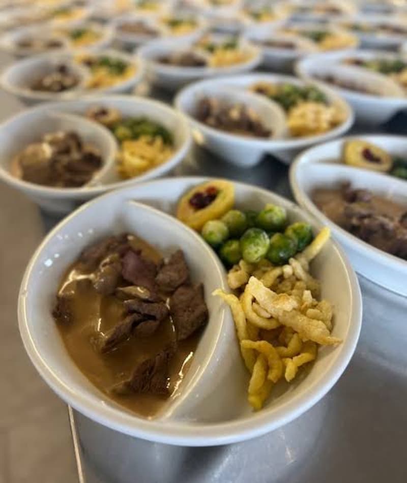 Commercio, produzione, ufficio, magazzino, esposizione e logistica in un unico piano (23)