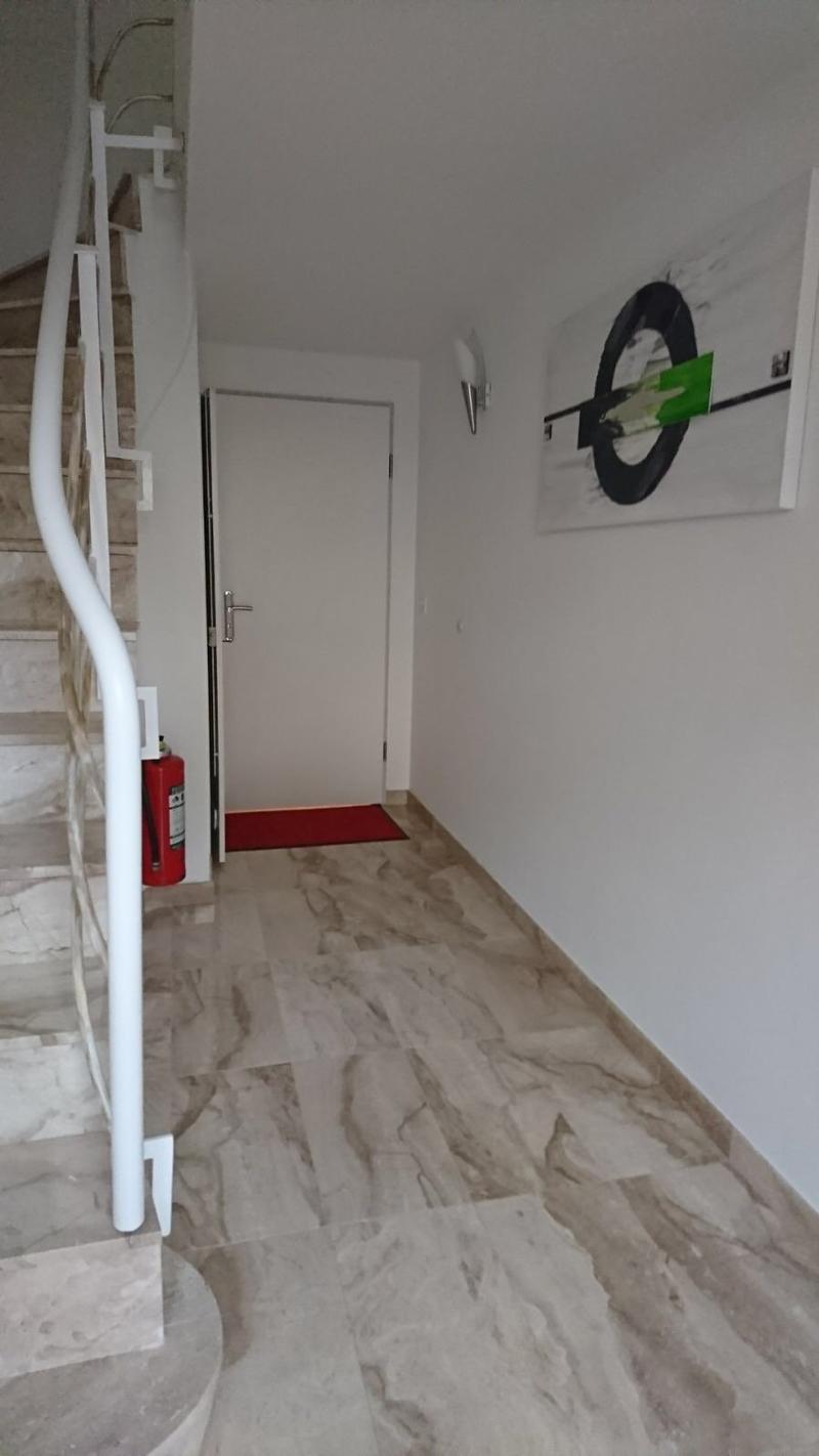 Moderne 3-Zimmer-Wohnung mit Balkon in Binningen (12)