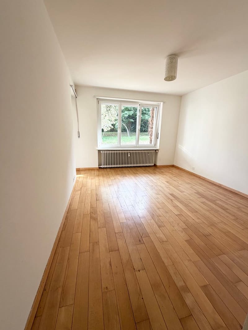 Moderne 3-Zimmer-Wohnung mit Balkon in Binningen (6)