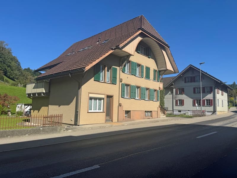 Bäraustrasse 27- 3 Familienhaus