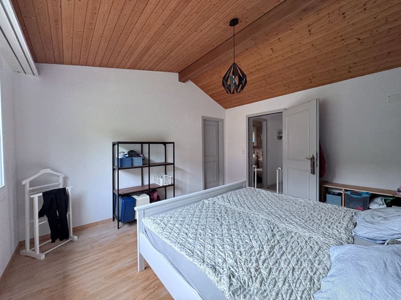 Ruhige Dachwohnung im Dorfkern mit schöner Aussicht (7)