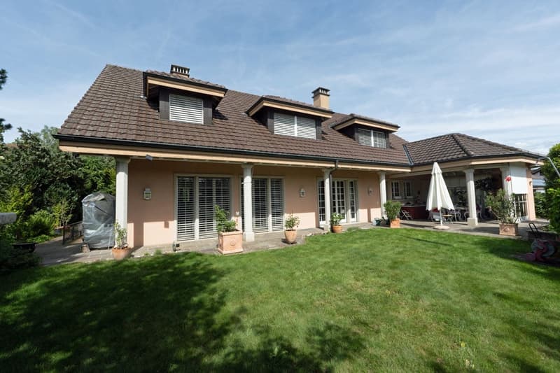 Representative villa in Münsingen (3)