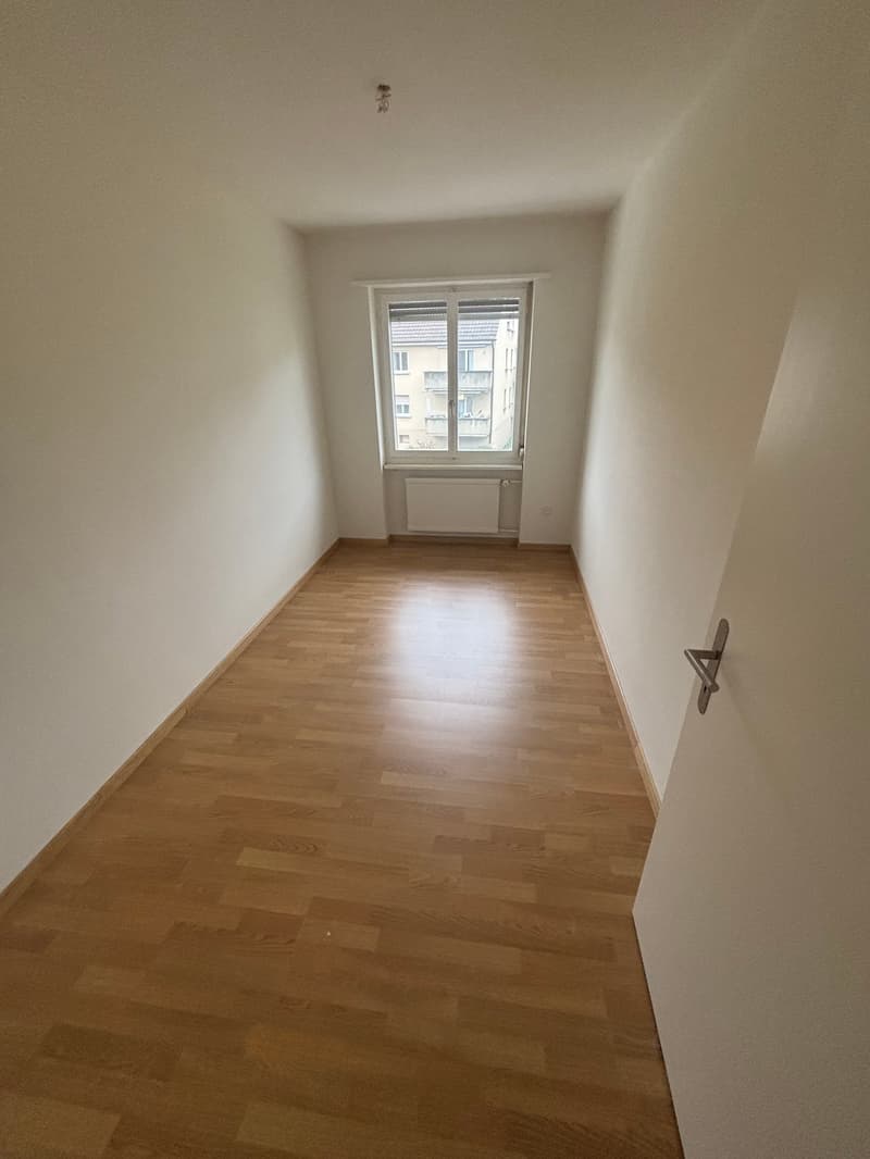 4-bedroom apartment in a quiet and family-friendly location in Brügg (7)