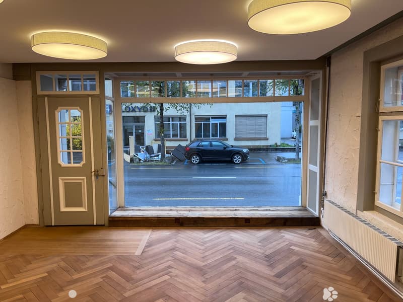 renovierter Gewerberaum an Toplage in Biel – ideal für Salon, Praxis oder Büro (3)