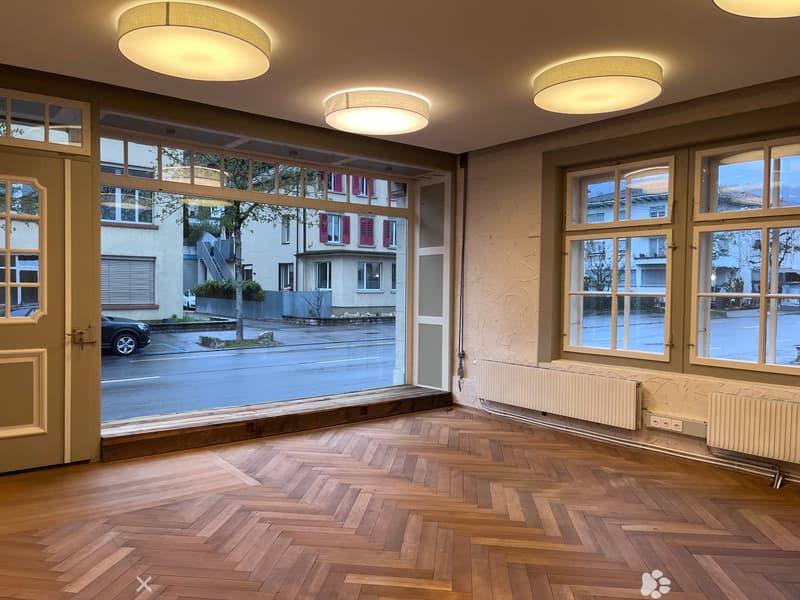 renovierter Gewerberaum an Toplage in Biel – ideal für Salon, Praxis oder Büro (2)