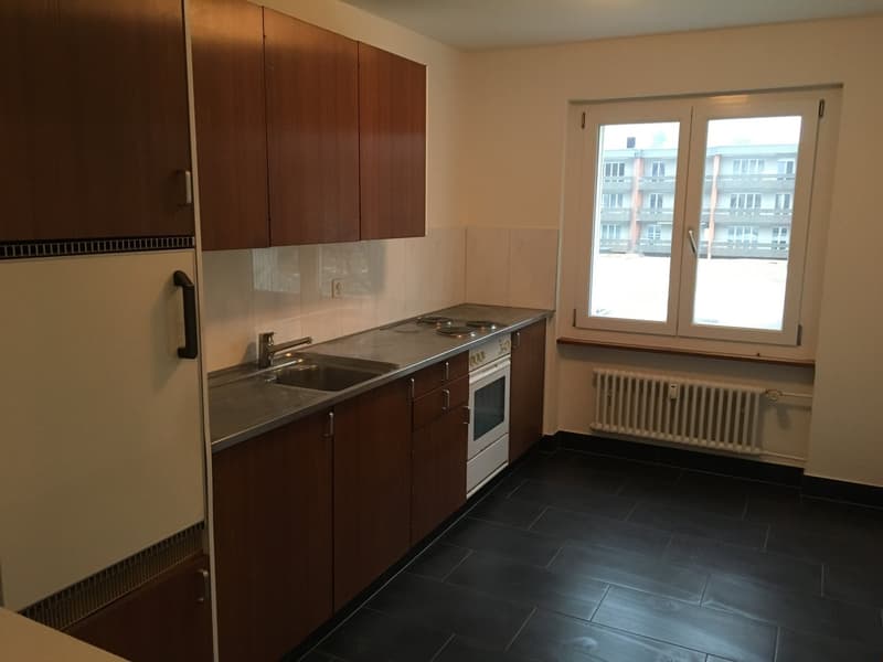 Beautiful 3.5-room old building apartment in Murten (5)