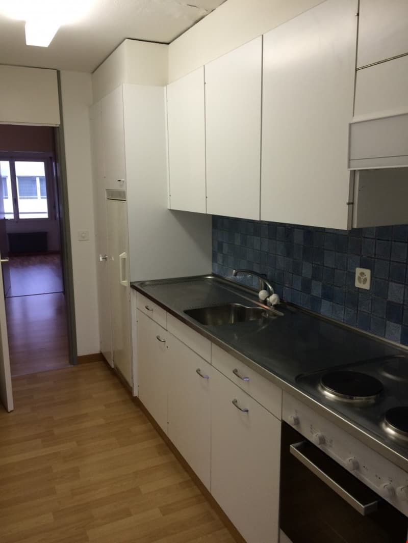 Appartement 4.5 pièces abordable avec balcon à Brügg (2)
